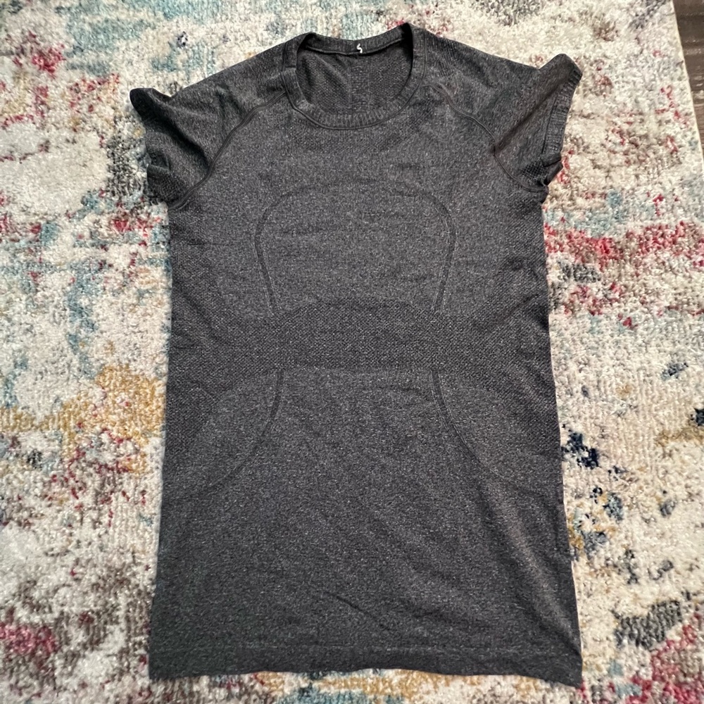 lululemon grey swiftly tech - size 8